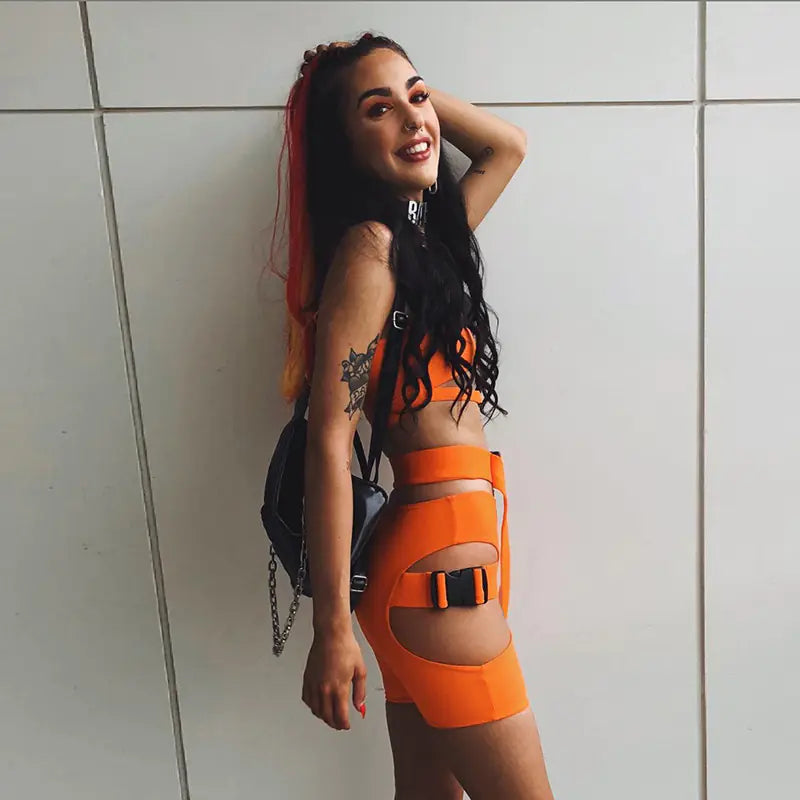 Neon Strapped Power Set - Crop Top en High Waist Shorts